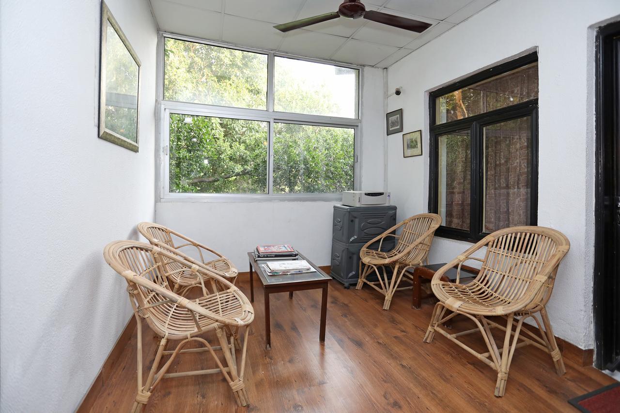 Oyo 1427 Hotel Malhar Haveli 노이다 외부 사진