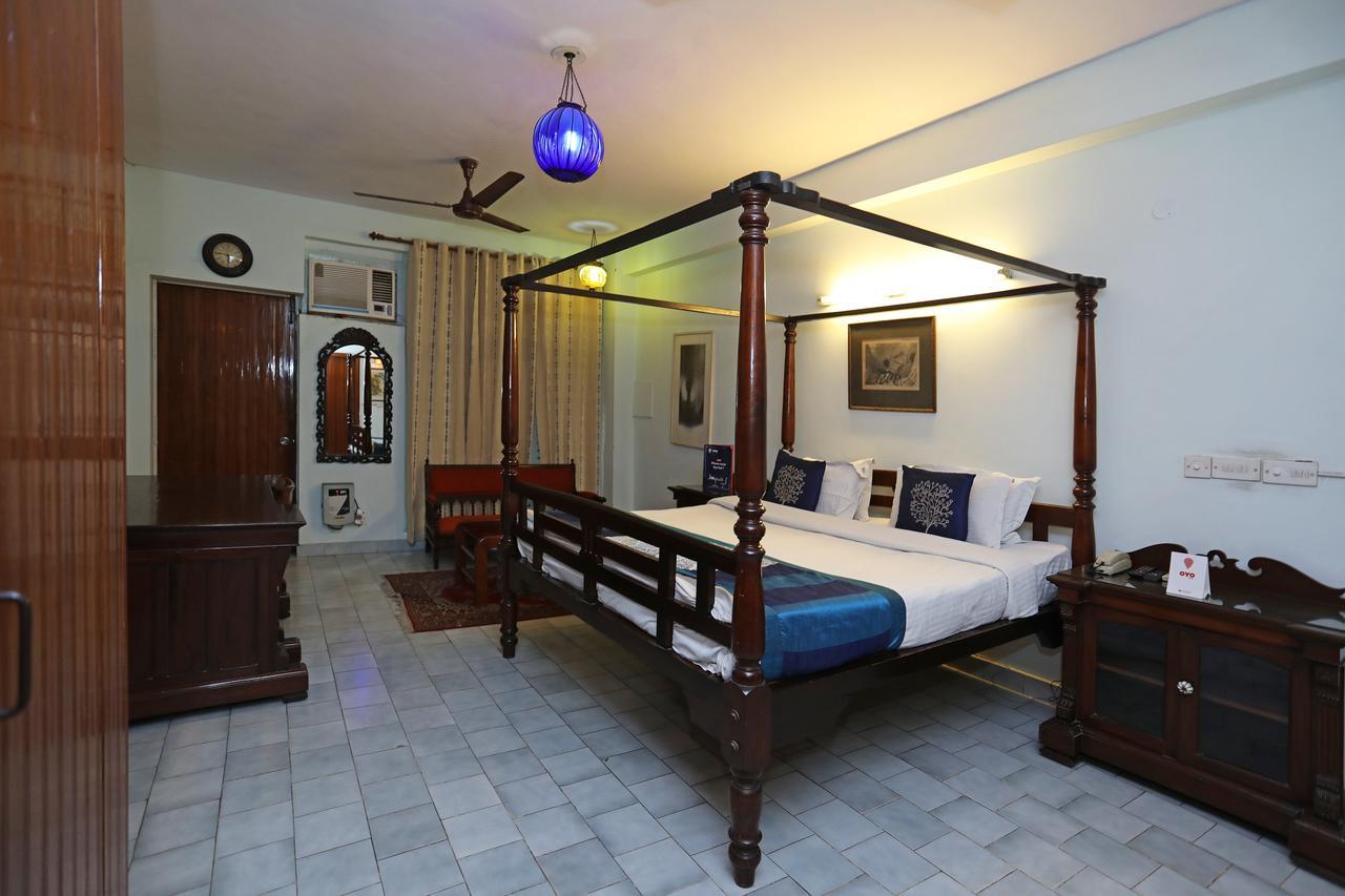 Oyo 1427 Hotel Malhar Haveli 노이다 외부 사진