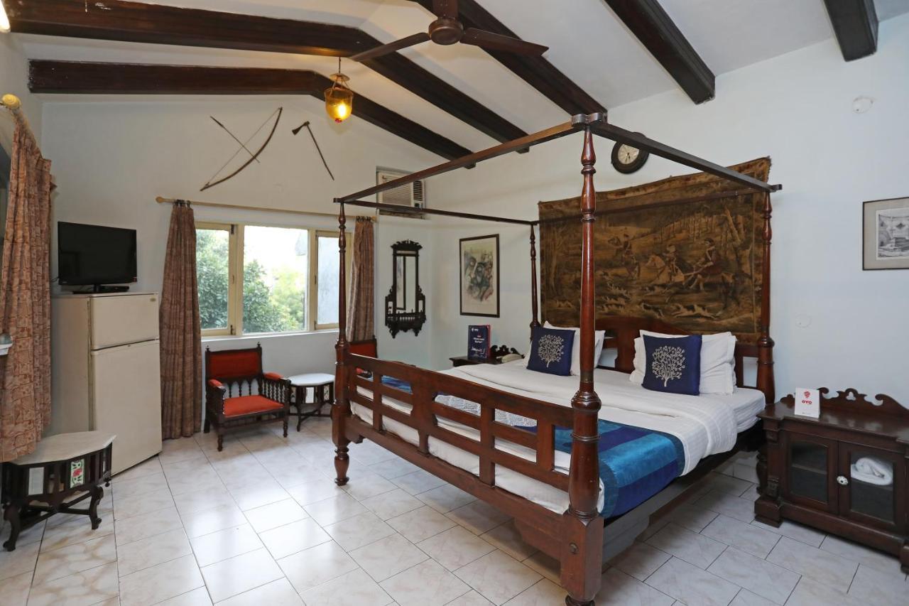 Oyo 1427 Hotel Malhar Haveli 노이다 외부 사진